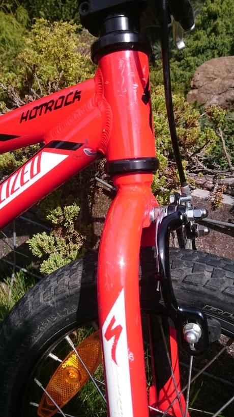 Kolo Specialized Hotrock 16+přídavná kolečka+helma - 5