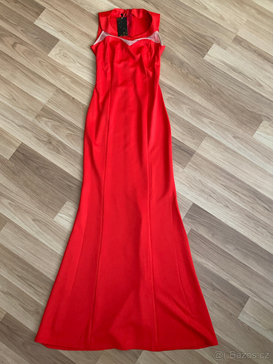 Červené pružné šaty - 5