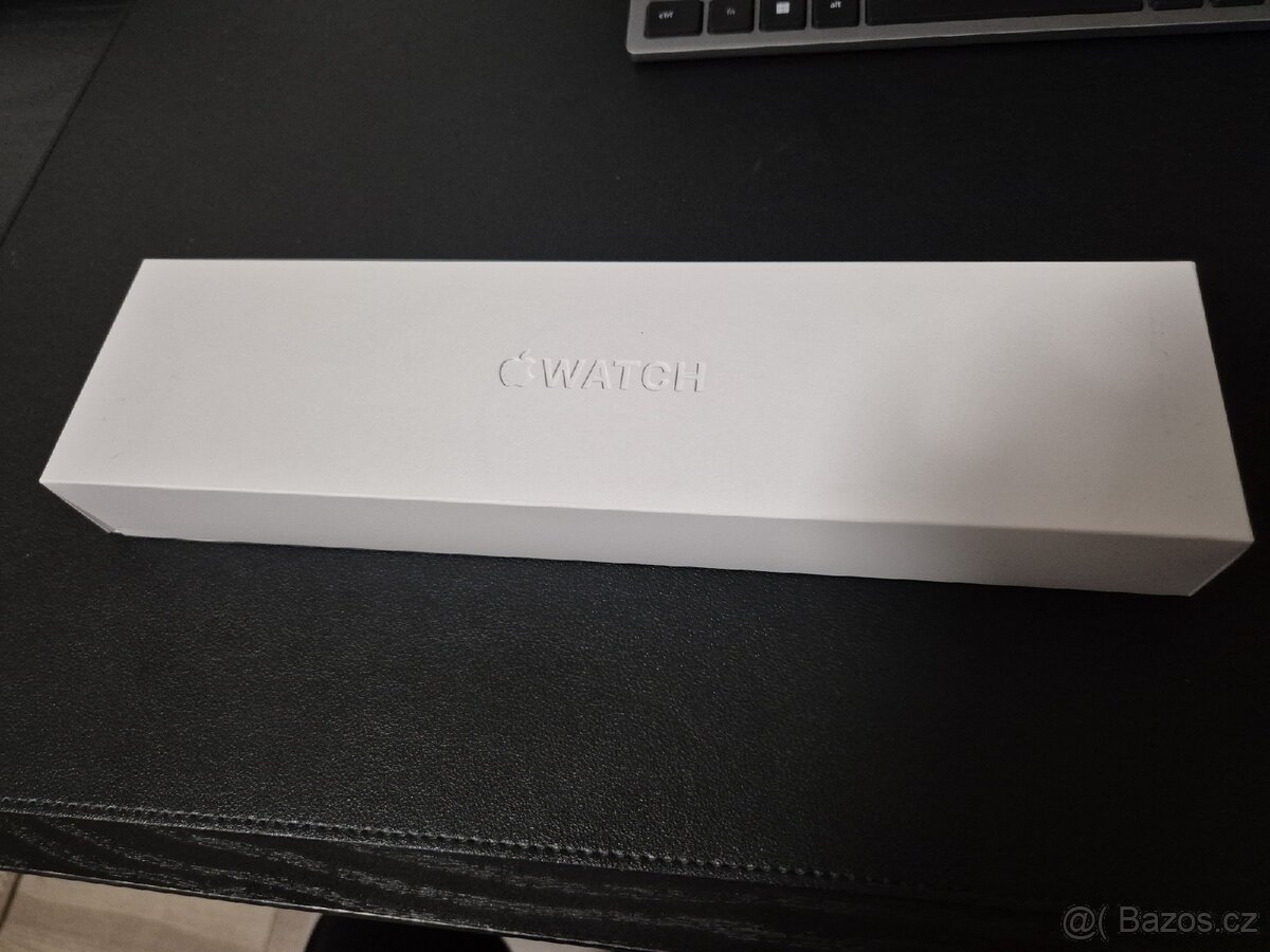 Apple watch series 7 cellular, 41 mm, gold/zlaté - 5