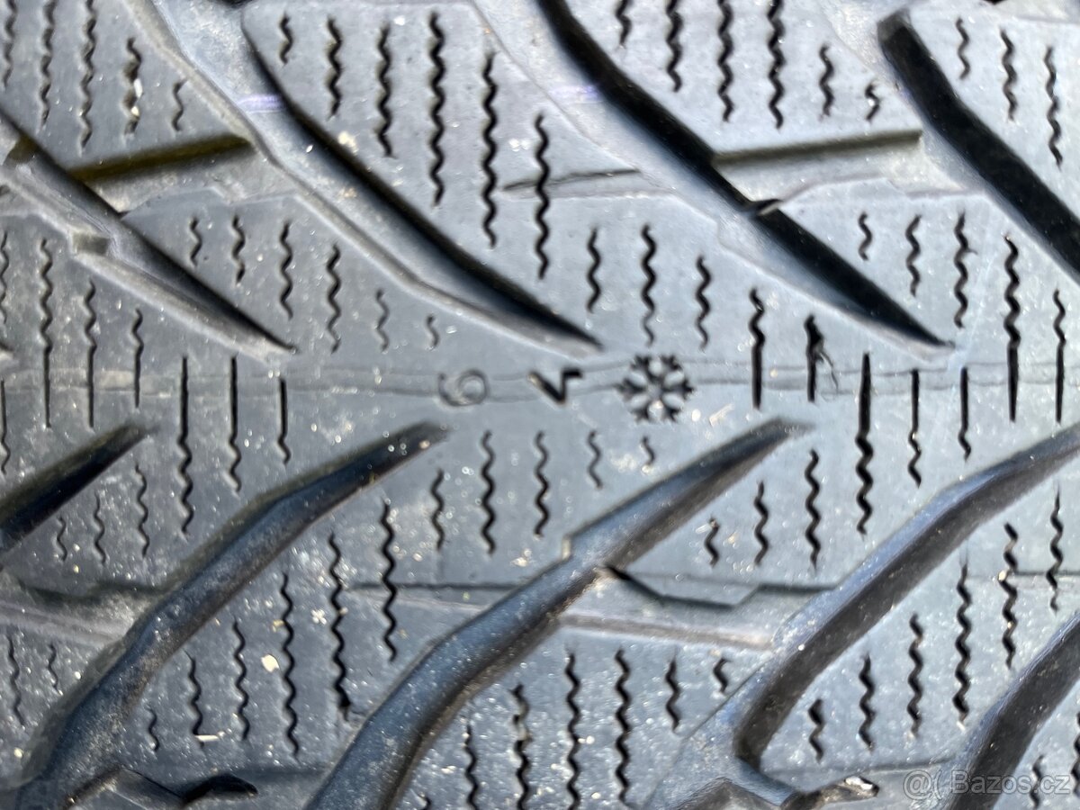 Zimní pneu Nokian 225/60 R17 - 5