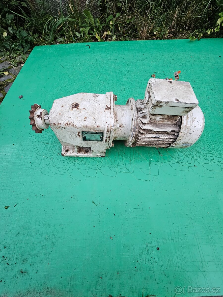 Motorek na gril na 380V /220V - 5
