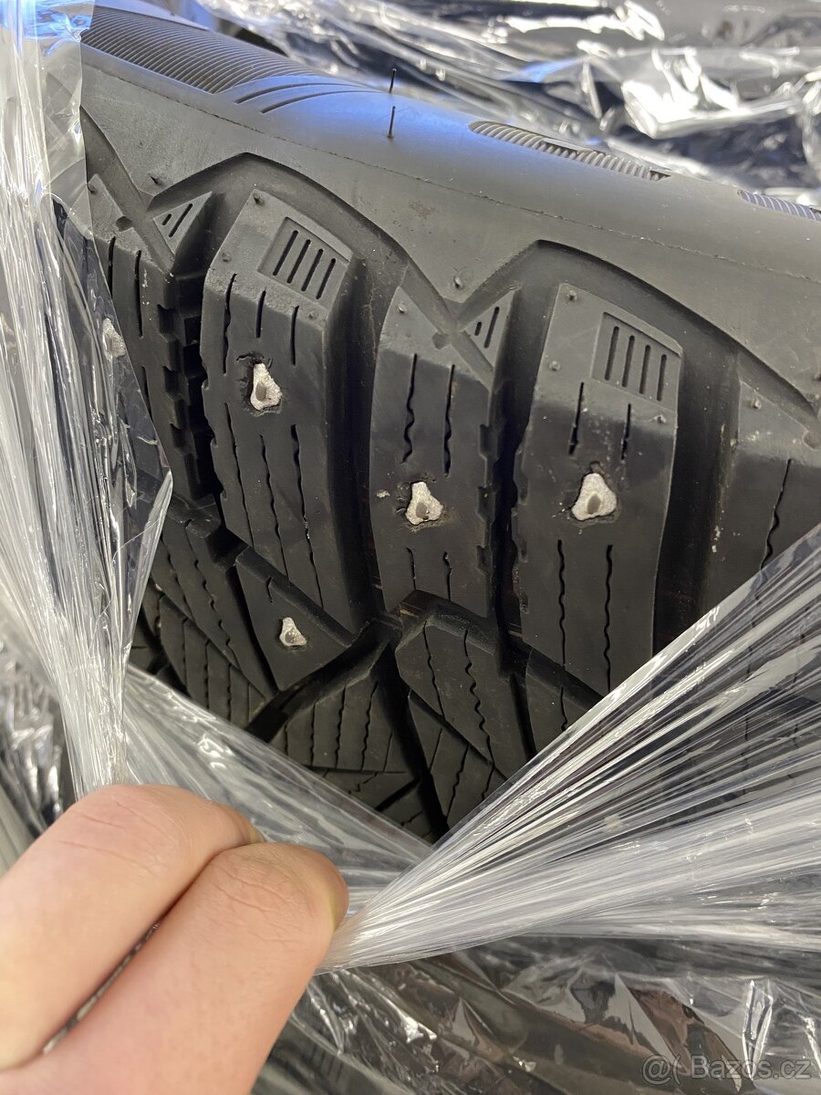 gumy hroty 215/65R16 - 5