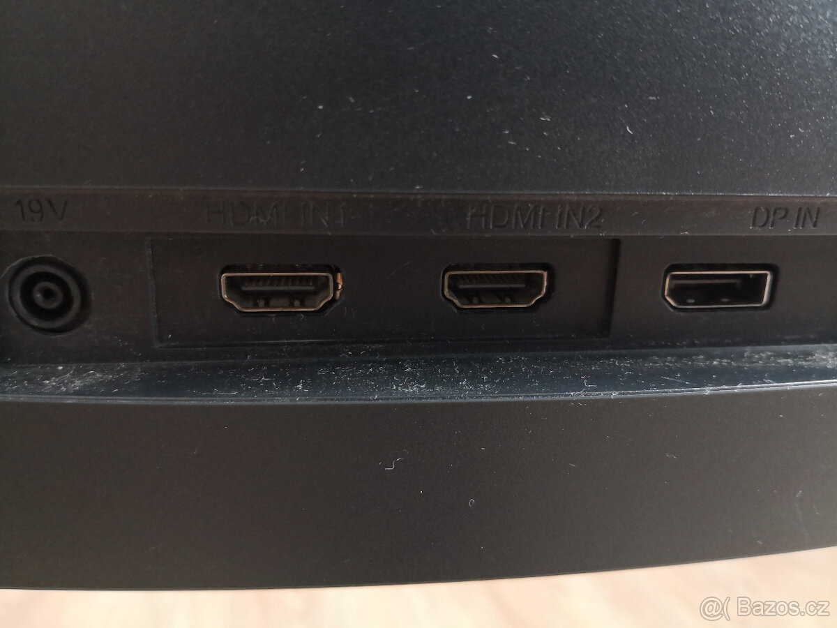 Monitor Samsung 24" - zakřivený - 5