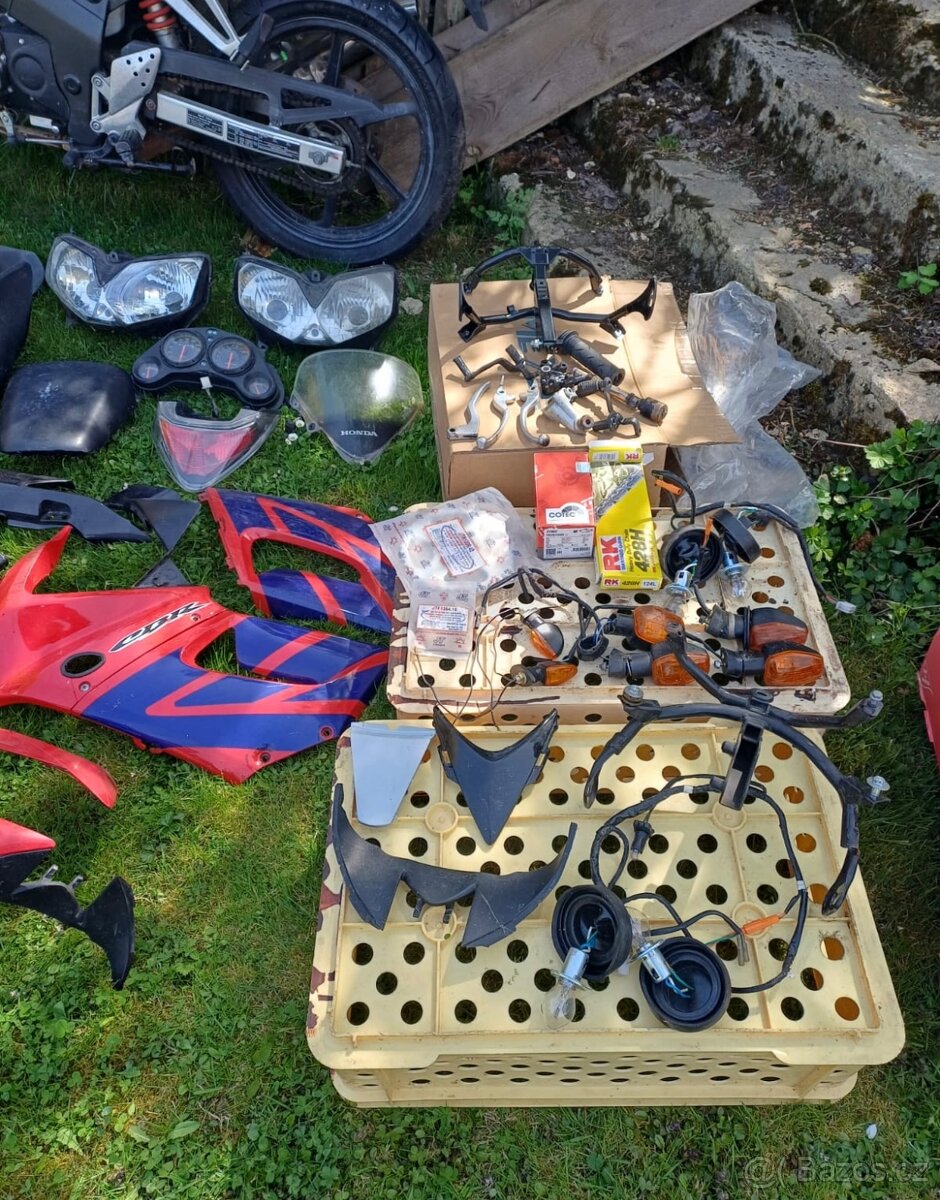 Prodám hondu cbr 125r - 5