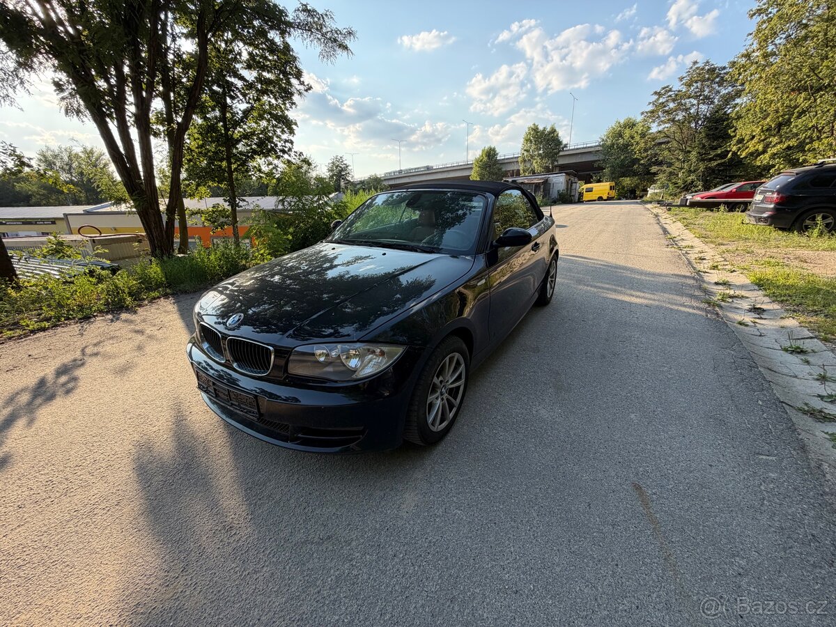 BMW 118i Cabrio e88 - 5