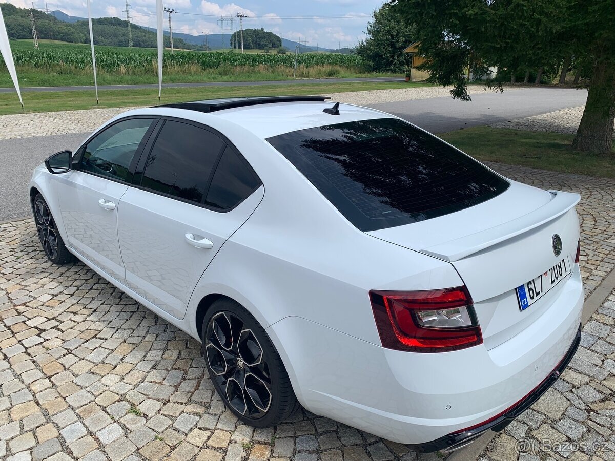 Škoda Octavia 3 RS 2.0 TDI 135kw manual.webasto - 5