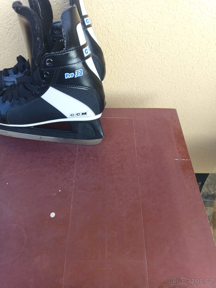 Dětské brusle CCM -vel 42-26 cm. - 5