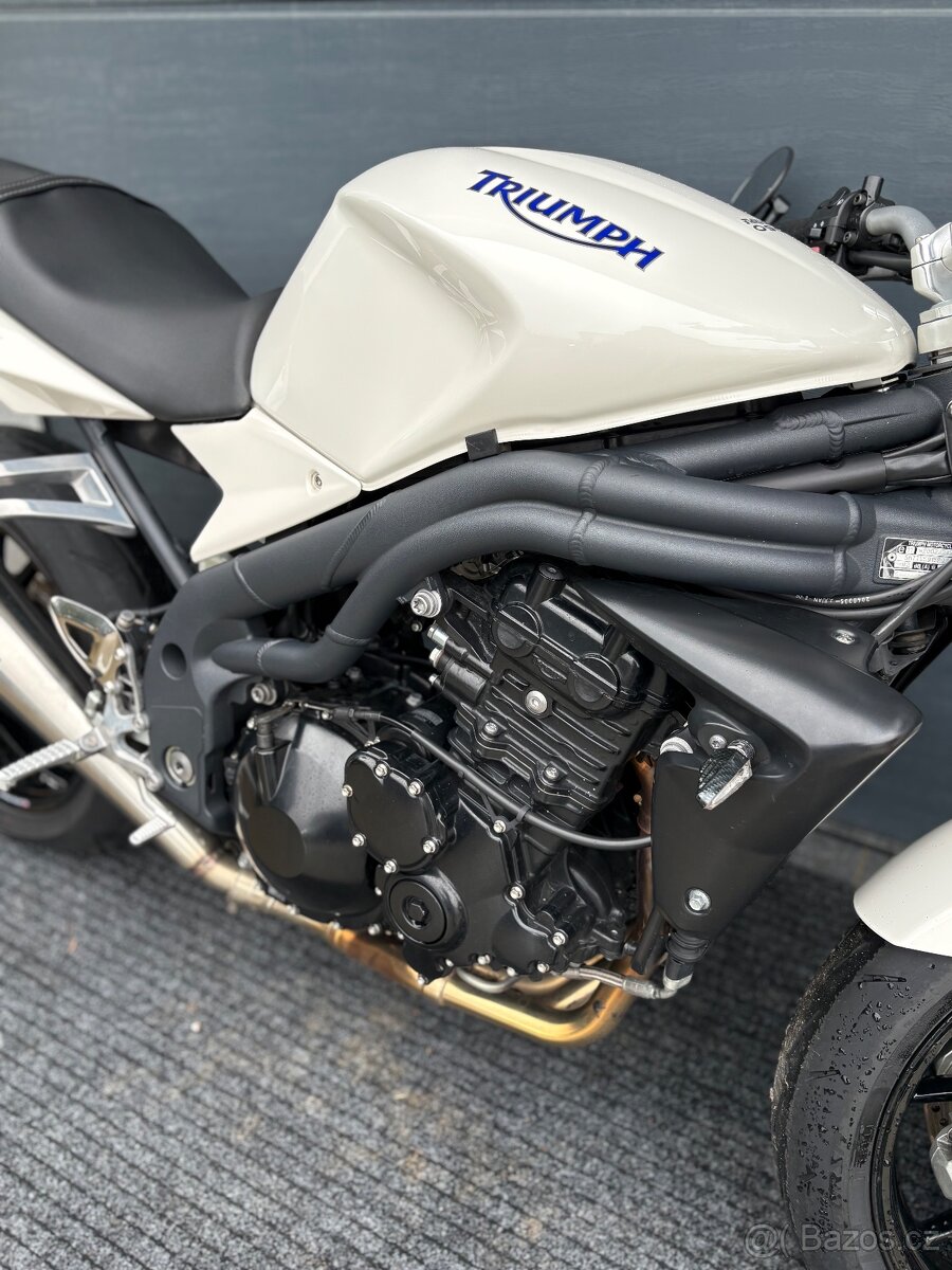 Triumph Speed Triple 1050 - 5