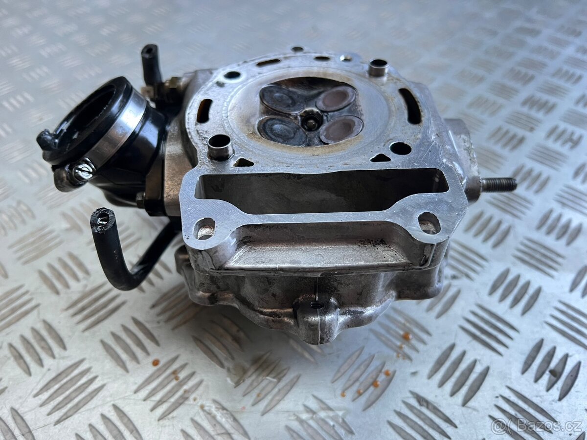 Hlava motoru Piaggio 180 - 5