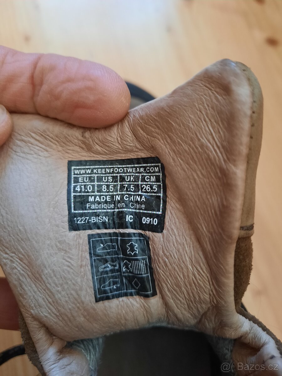 TURISTICKÉ BOTY KEEN VEL. 41 - 5