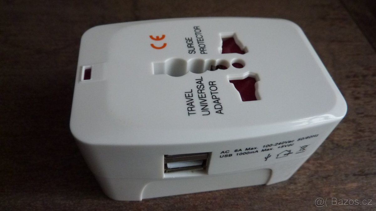Cestovní univ. adaptér do elektrické sítě+ 2x USB - 5