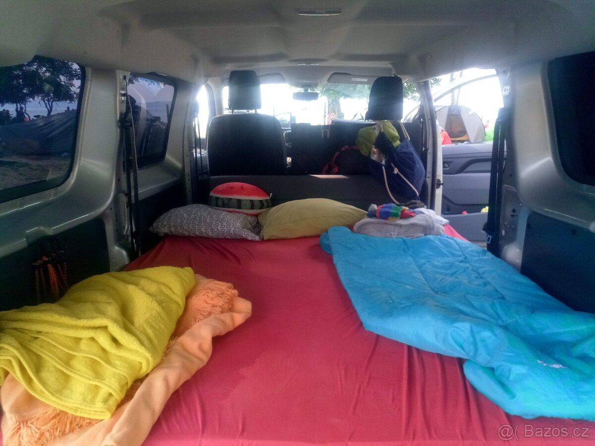 Spací vestavba Peugeot Expert, Citroen Jumpy, Toyota apod. - 5