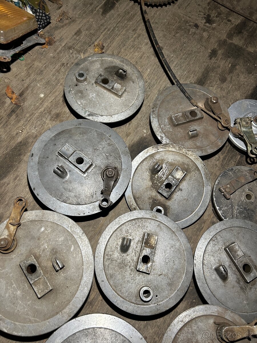 Brzdové štíty Jawa/čz - 5