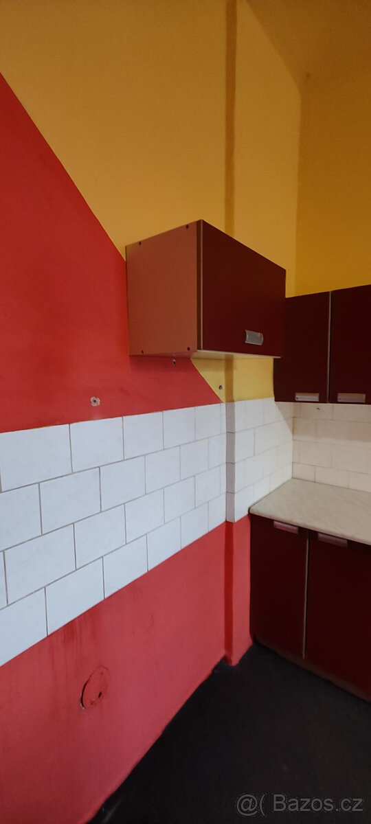 KUCHYŇSKÁ LINKA - S DŘEZEM BAROVÝM PULTEM - 5