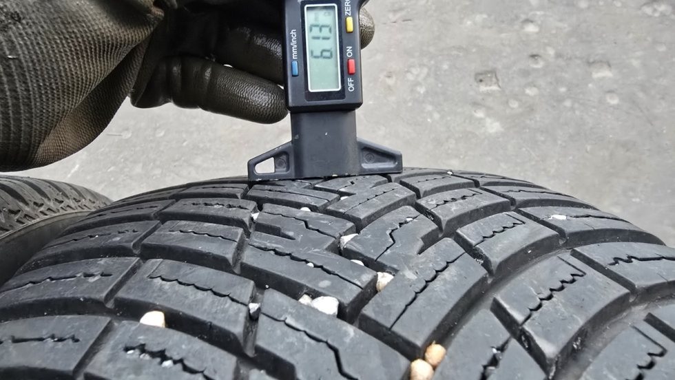 Celoroční pneu 215/55/17 Pirelli - 5