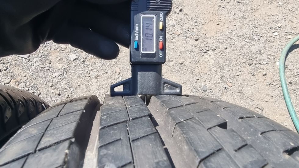 Letní pneu 195/70/15c Continental - 5