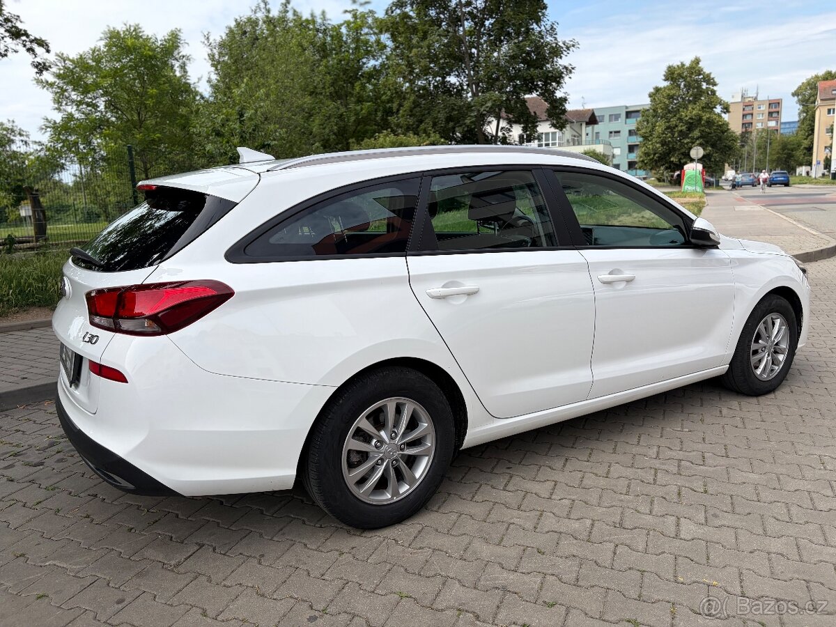 Hyundai i30, 1.6 CRDi automat - 5