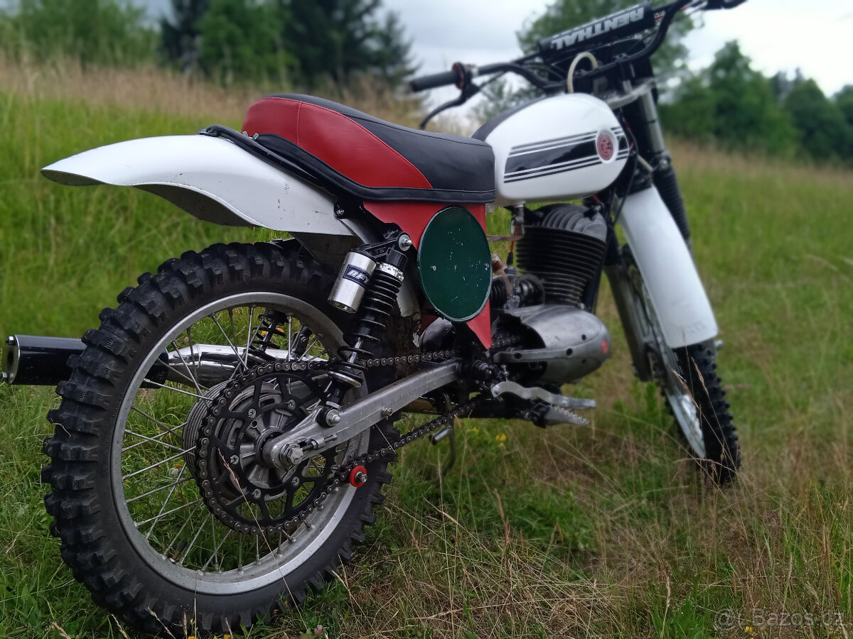 čz 250