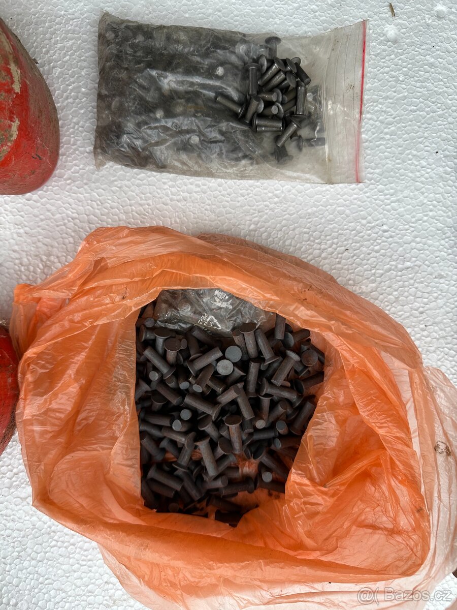 Náhradní díly na sekačka mf 70 - originál - 5