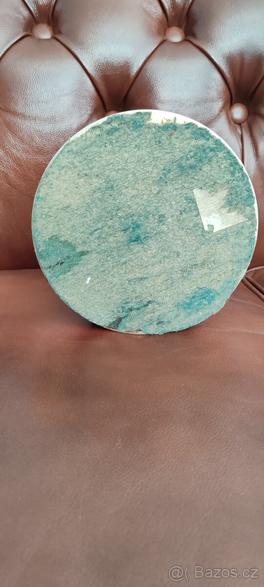 Starožitná bronzová secesní soška, dívka s hroznem - 5