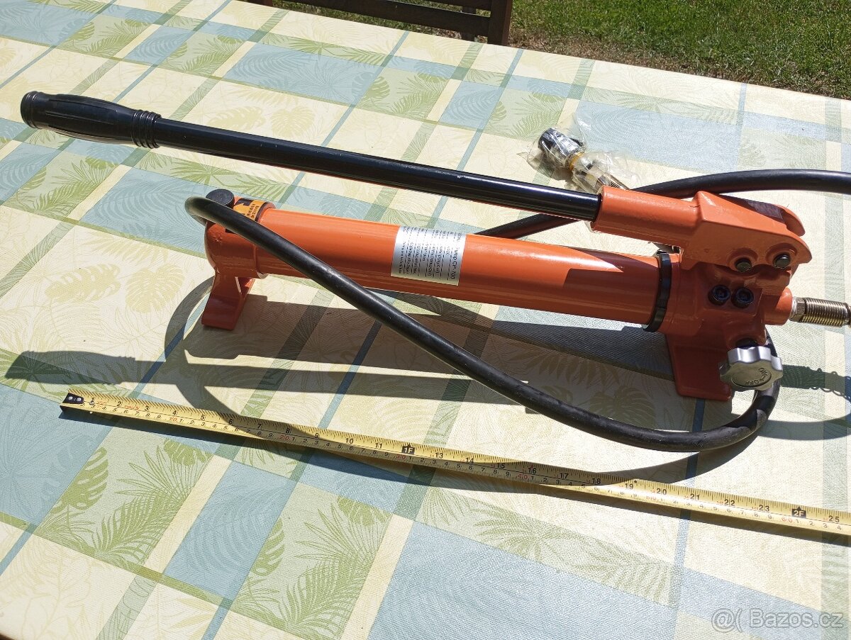 Ruční hydraulická pumpa CP-700, tlak 700 bar - 5