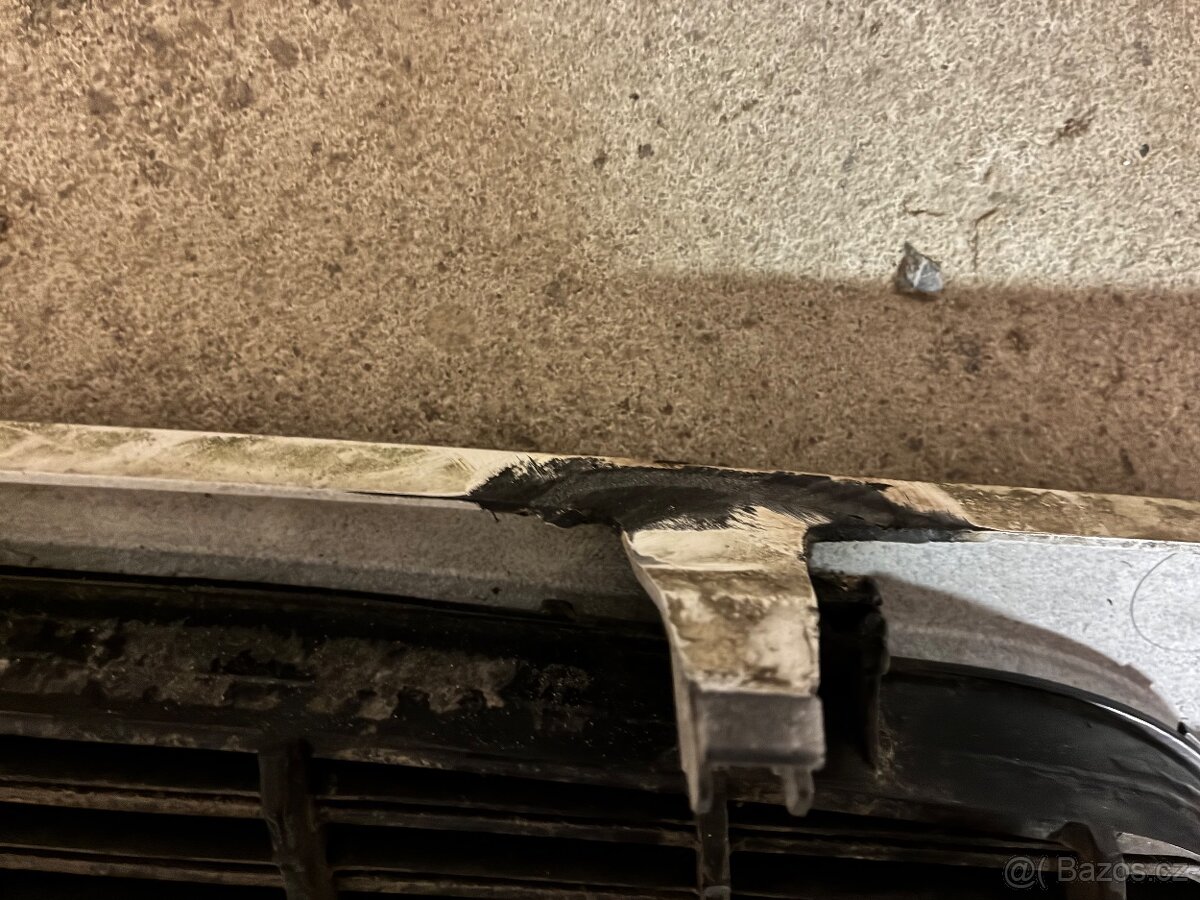 Přední maska na Seat Inca - 5