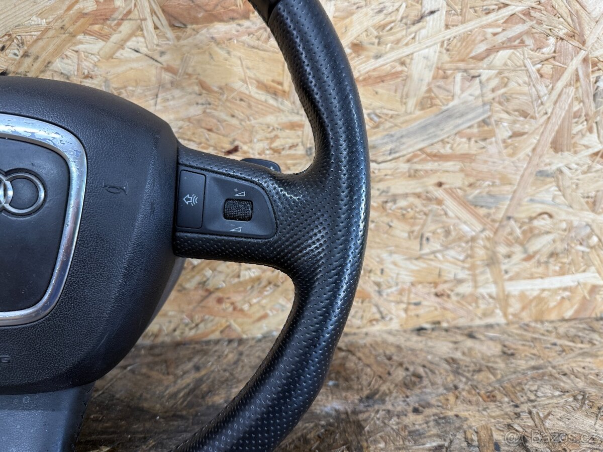 KOMPLETNÍ KOŽENÝ VOLANT S PÁDLY AUDI Q7 4L - 5