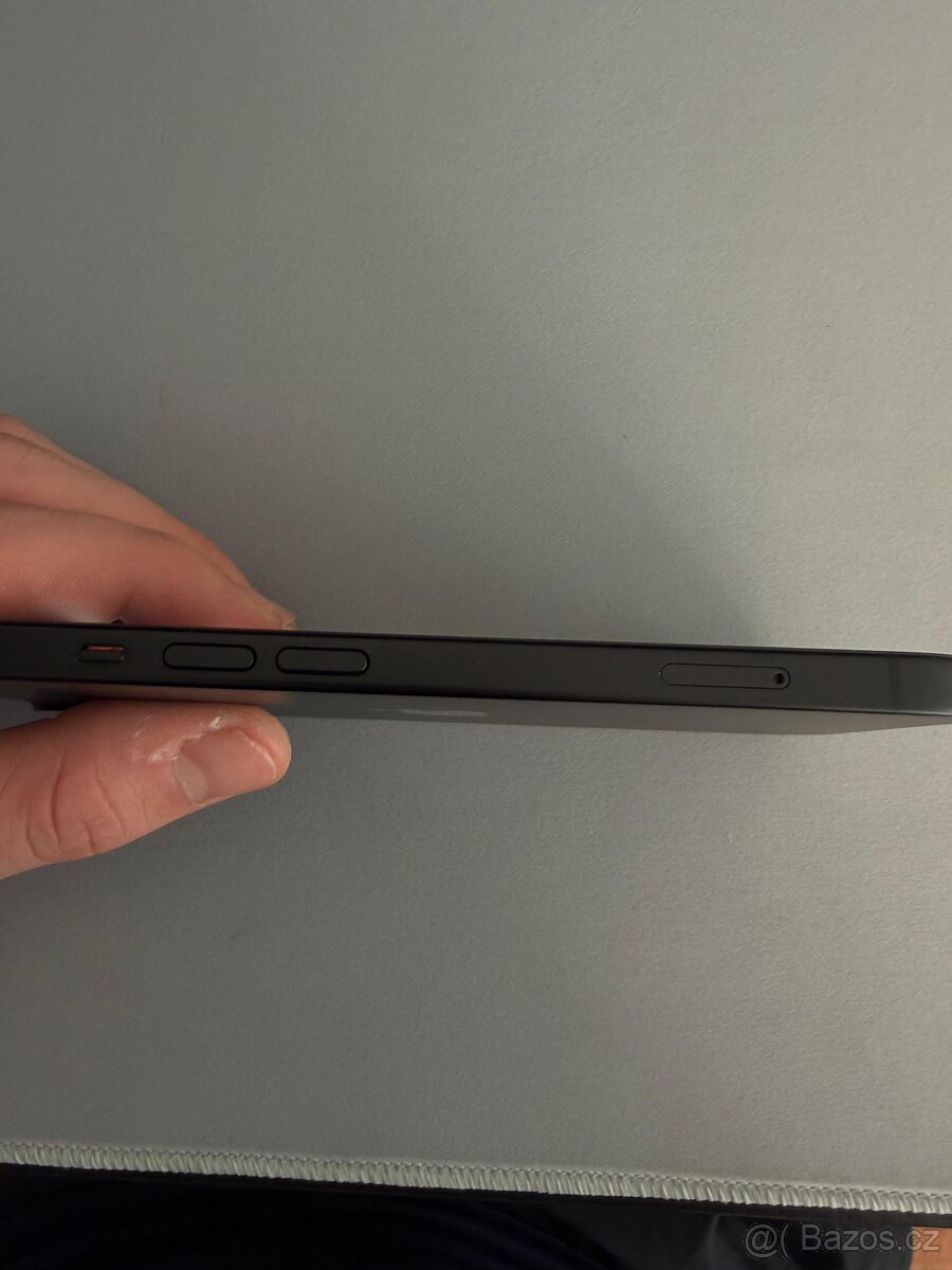 iPhone 15 stále se zárukou - 5