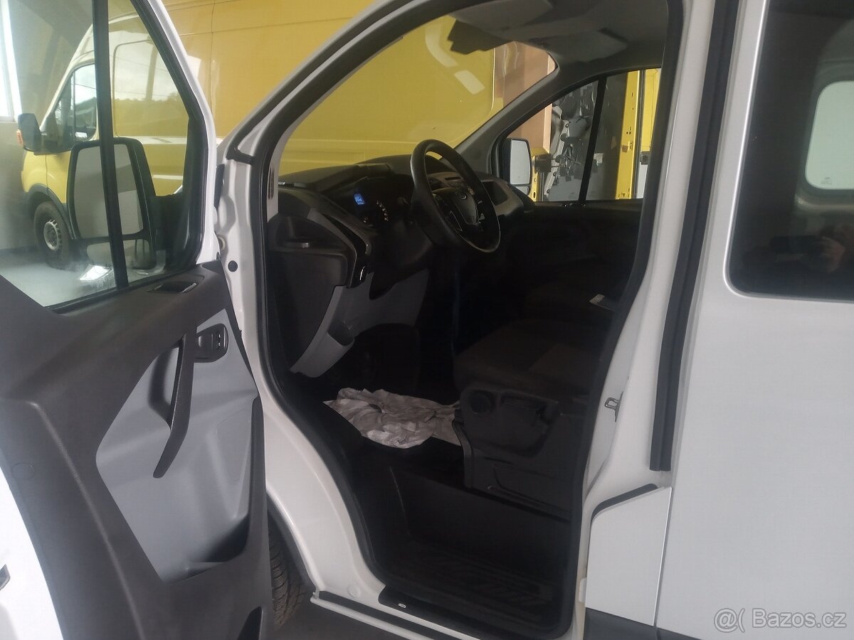 Ford transit Custom 2.2tdci 6 míst - 5