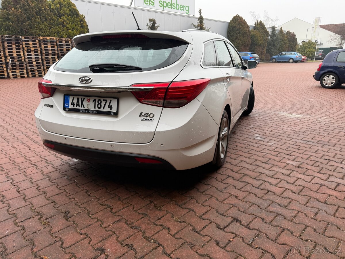 Hyundai I40 combi 1.7crdi 100kw rok 12/2014 - 5