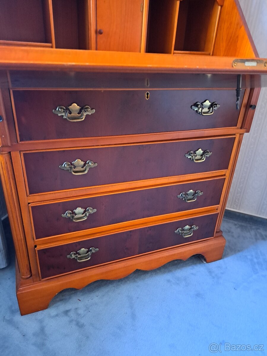 Knihovna, komoda, písař - 5