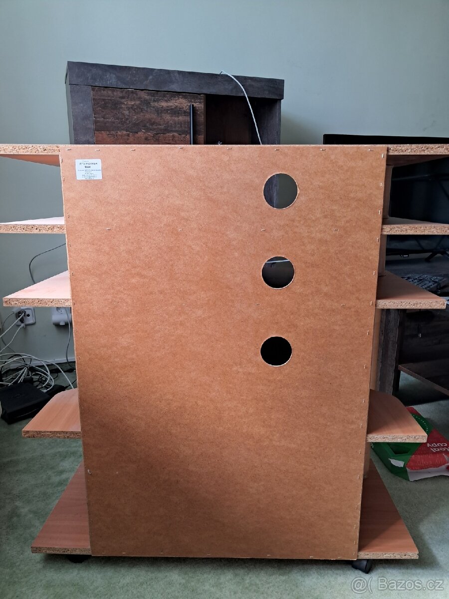 Prodej TV stolu - 5