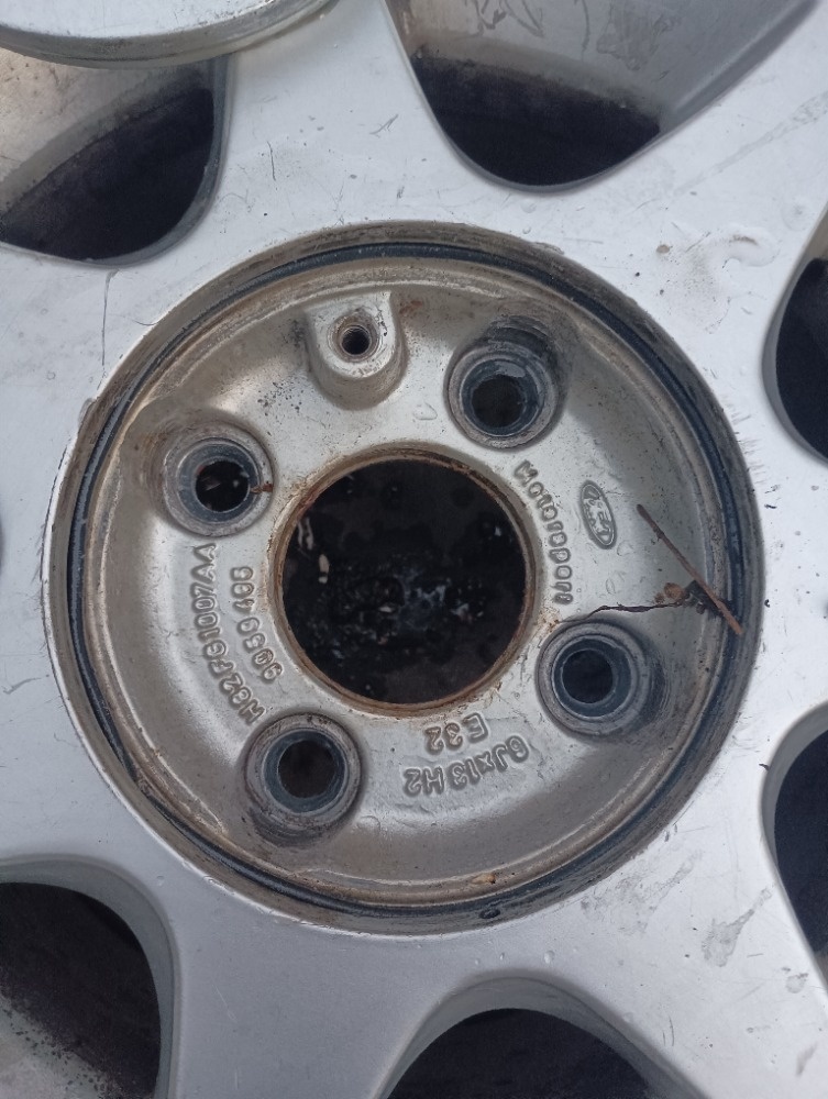 ALU kola Ford rs motorsport 4x108