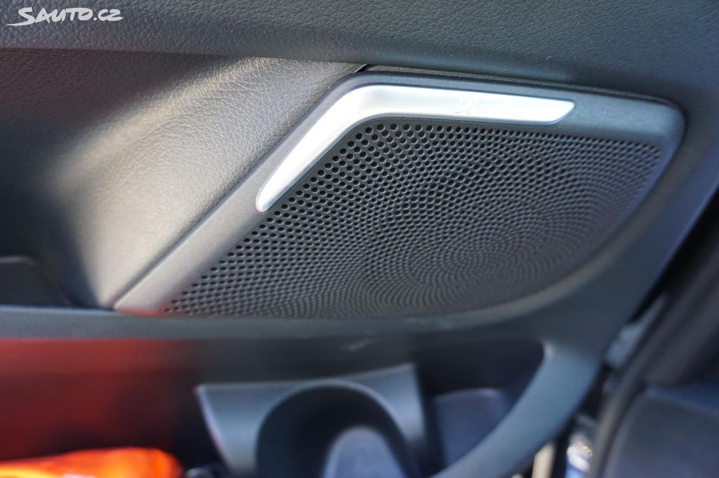 Mercedes-Benz Třídy V, V300 4Matic - 5