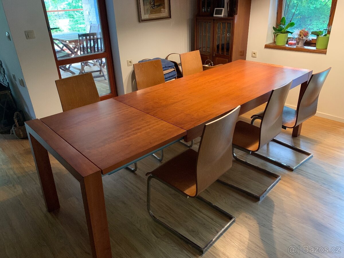 Masívní stůl rozkládací se šesti židlemi - 5
