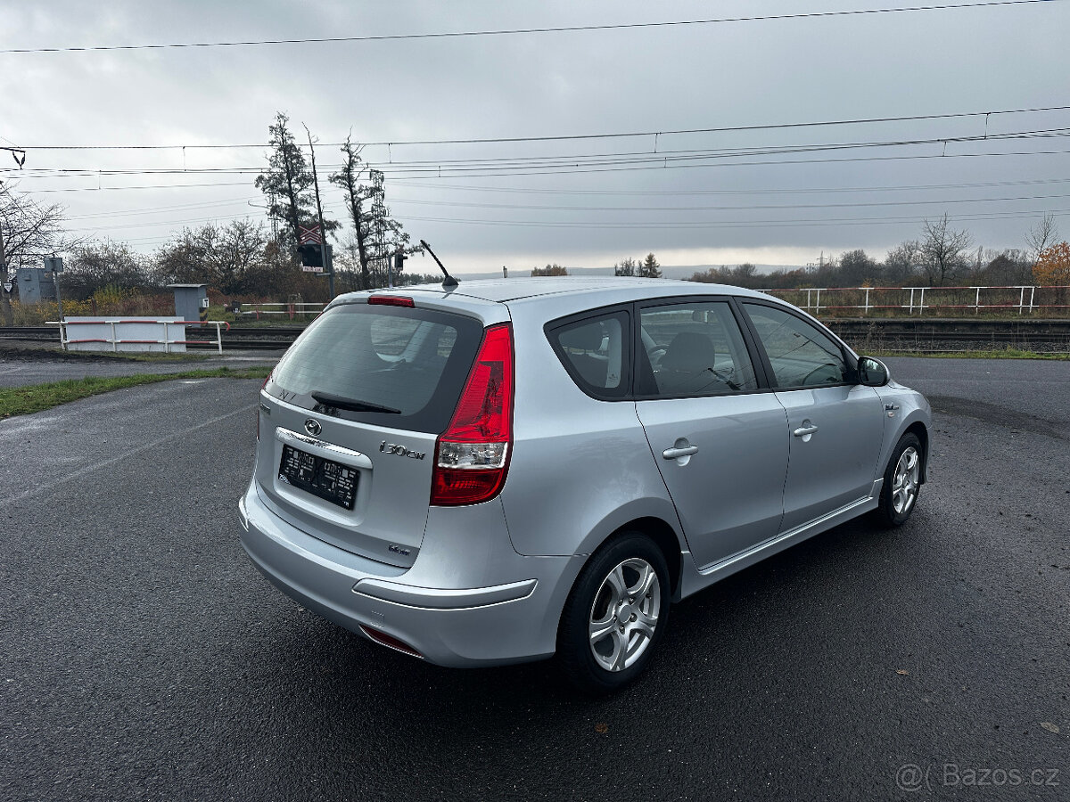 HYUNDAI i30 CW, 1.6 CRDi, r.v. 2011 - 5