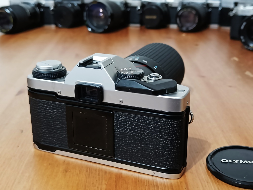 OLYMPUS OM-20 (Hoya HMC Zoom 80-200mm) - 1983 - 5