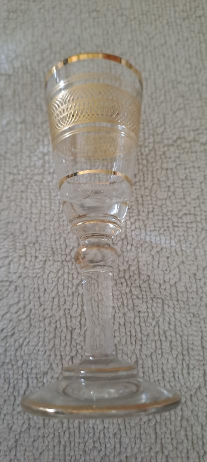 Starožitné skleničky a karafa Nová cena 390,- Kč - 5