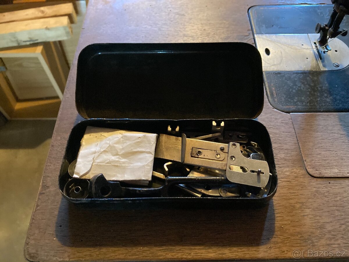 Šicí stroj ROYAL - 5