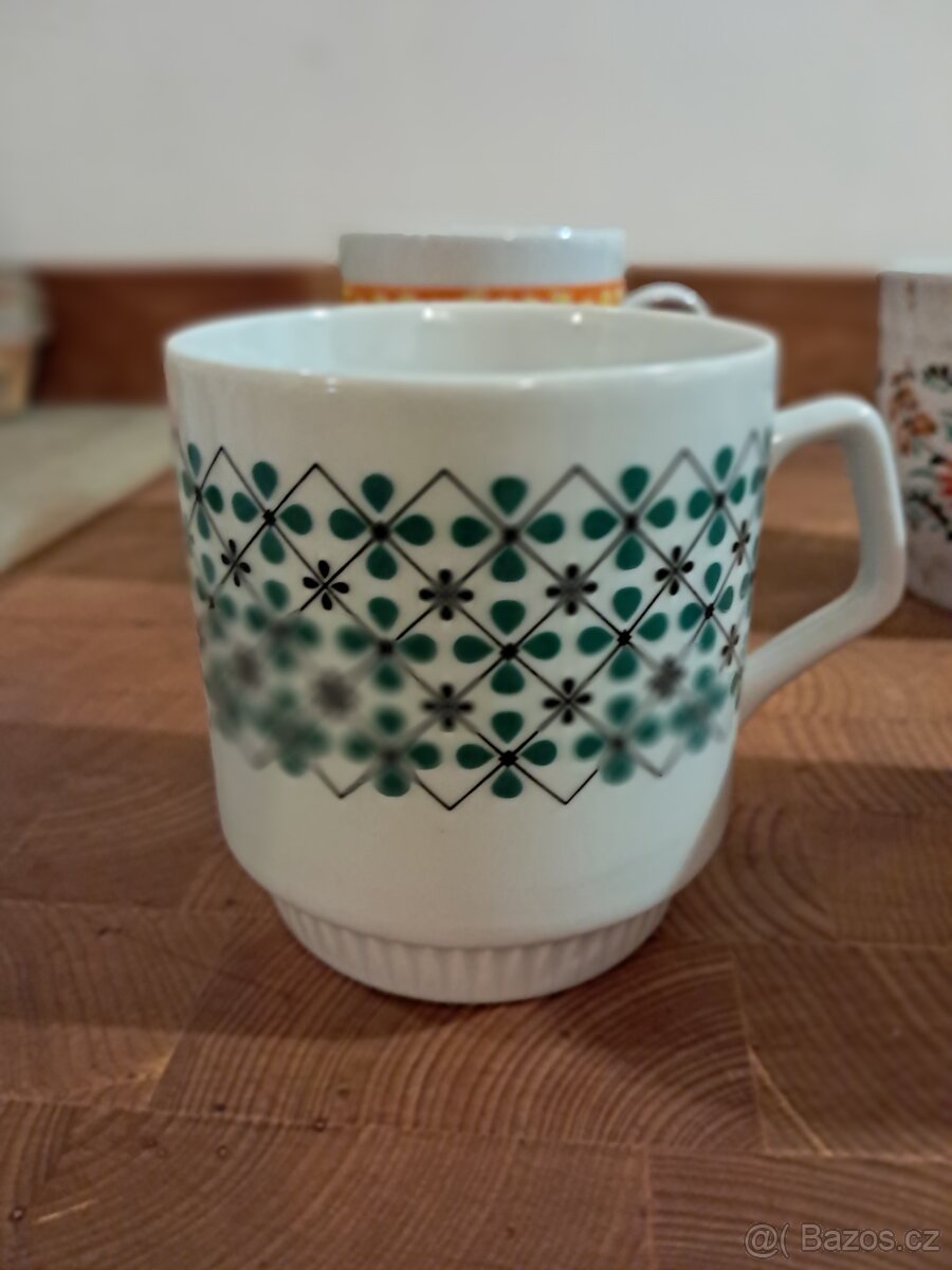 6x retro hrnek ......č2 - 5