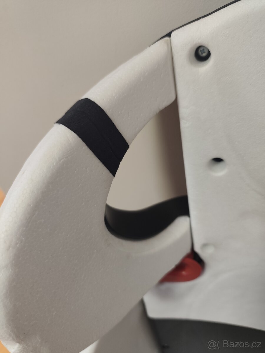 Autosedačka Chicco 15-36 kg - 5