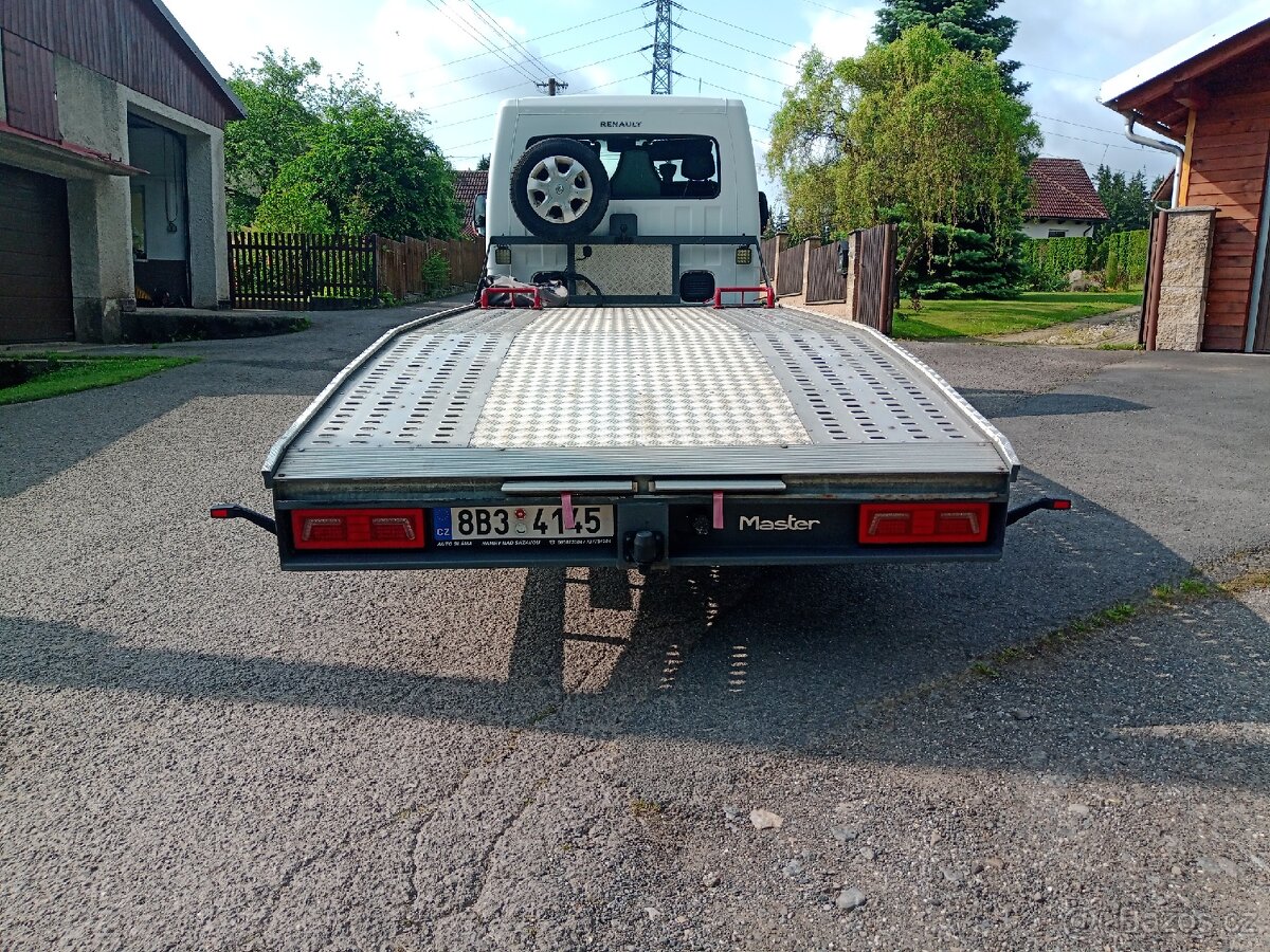 Renault Master odtahovka