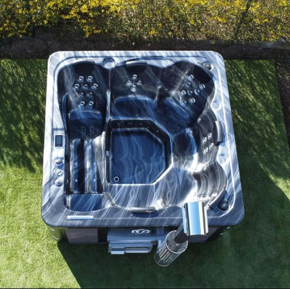 Akrylátová venkovní viřivka Marivox, hot tub, koupací sud - 5