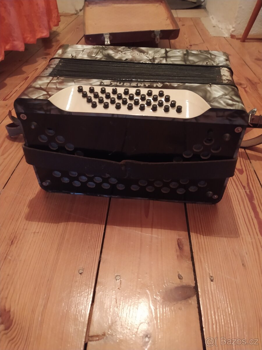 Akordeon/Tahací harmonika Hohner, Student IV - 5