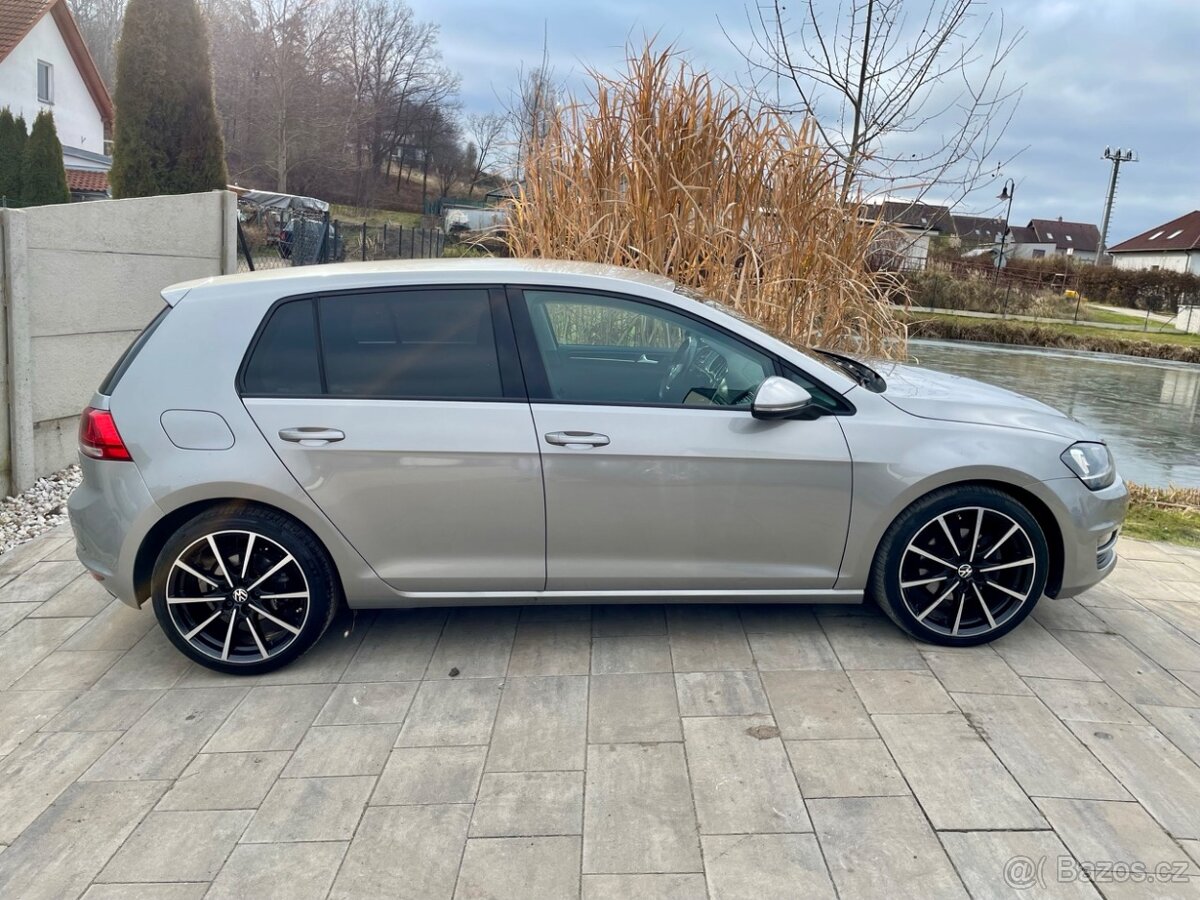 Volkswagen Golf 1.4TSI 103kW DSG2014 Highline-prav.servis-ČR - 5