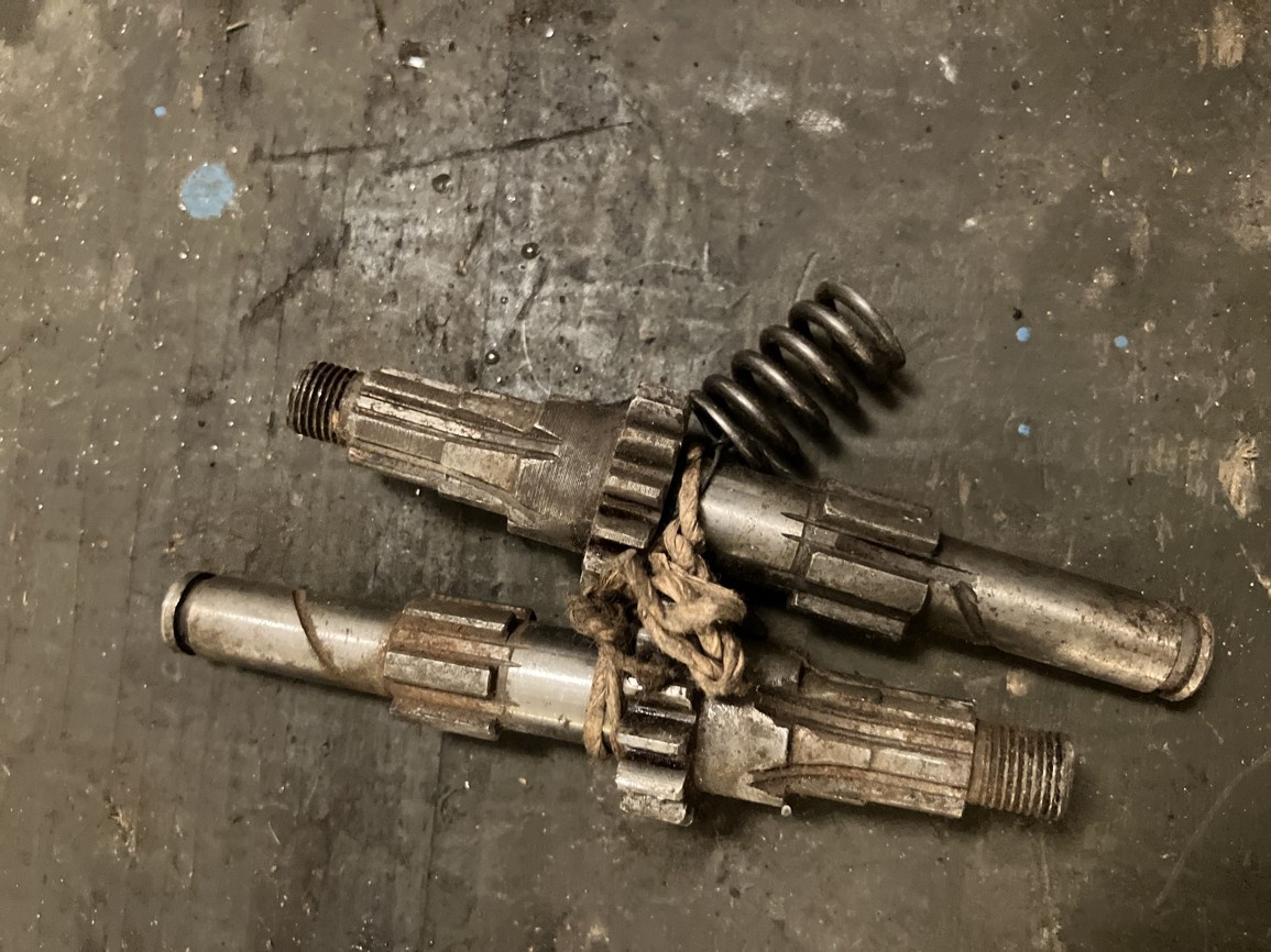 pionýr díly z převodovek 70kč/kus - 5