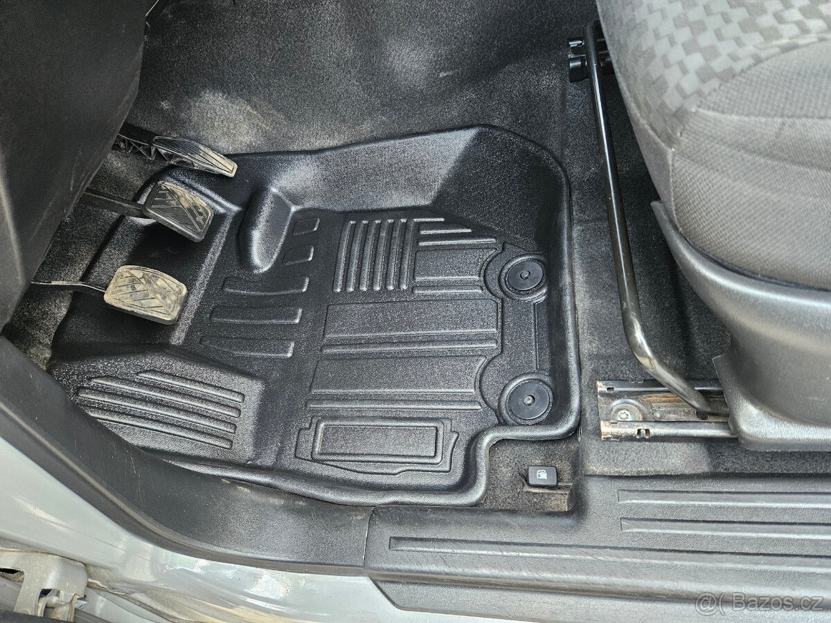 Suzuki Jimny , Samurai - gumové koberce, vaničky - 5