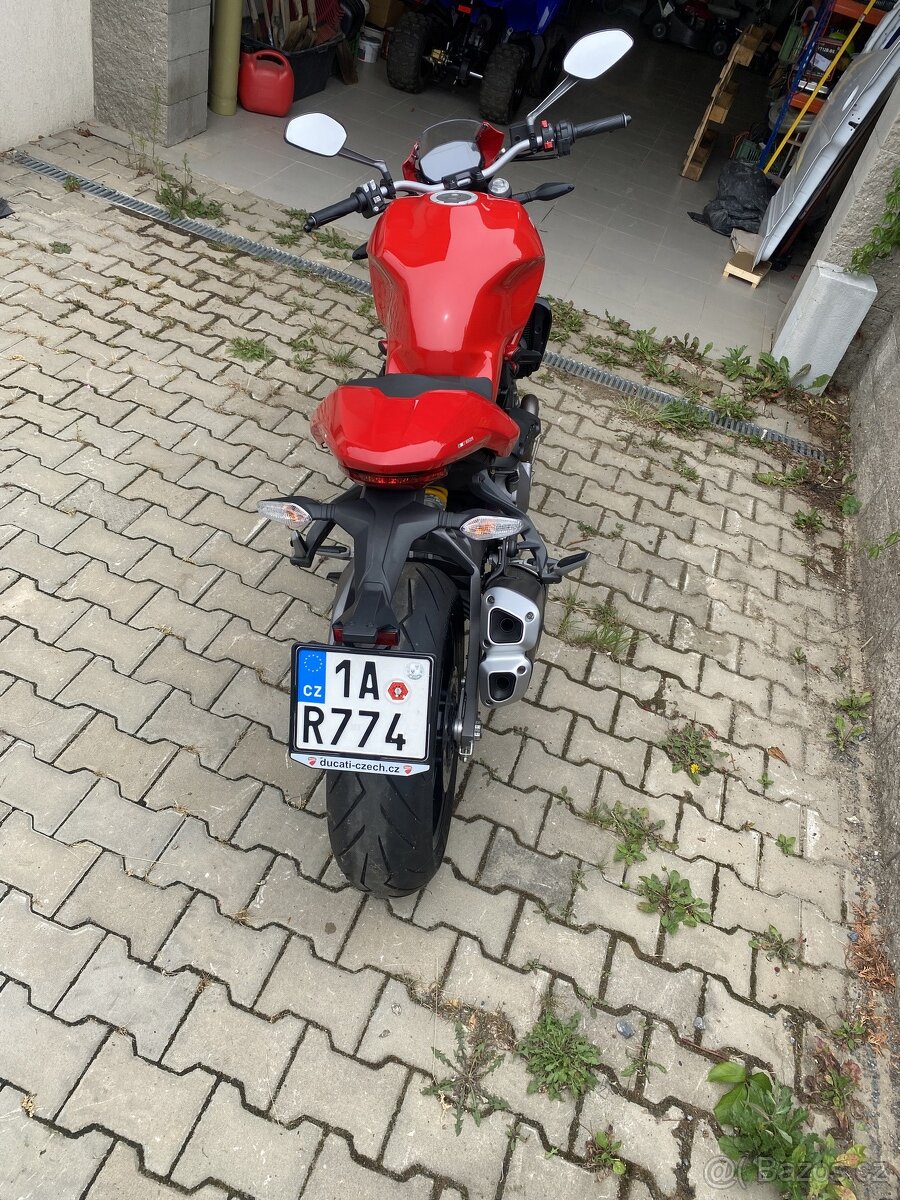 Ducati Monster 821 - 5