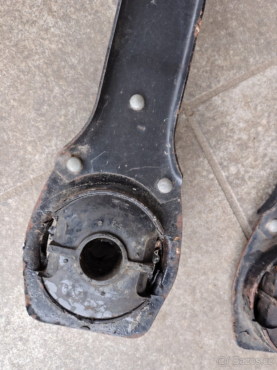 Zadné ramena SKODA 105/120 GARDE/ - 5