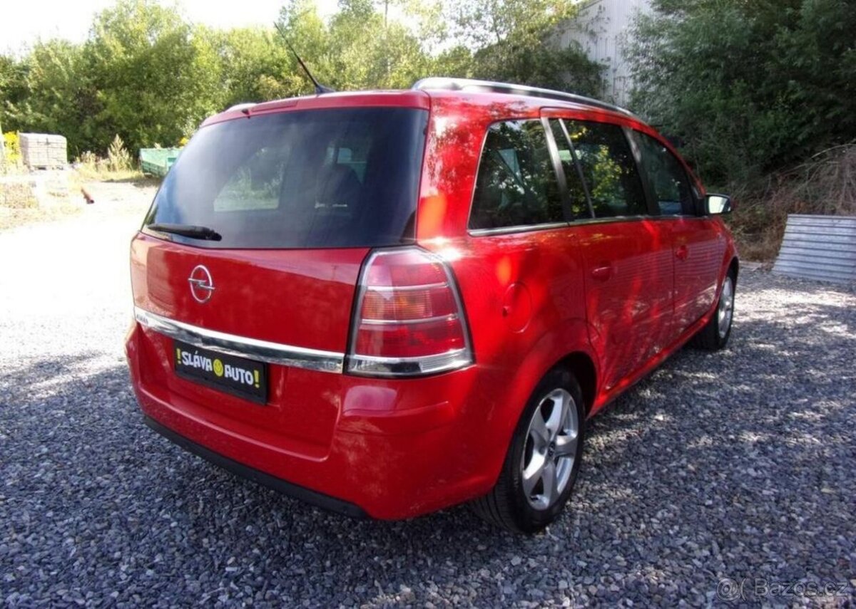 Opel Zafira 1.8i 103kW 7MÍST 185 000KM TOP benzín manuál - 5